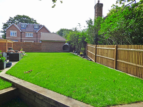 Raised terrace with oak sleepers