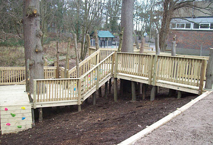 School outdoor hill side adventure play area