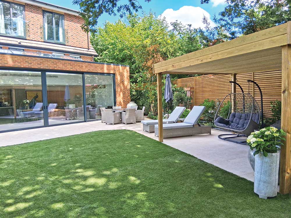 Garden-Seating-Pagoda-side