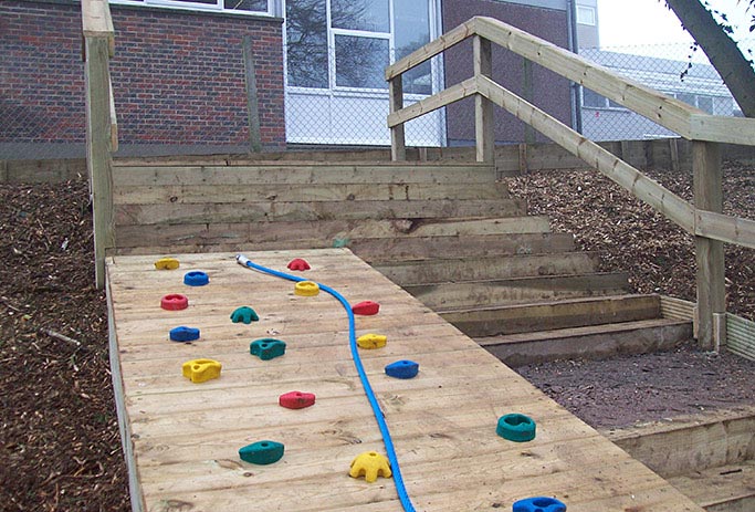 School outdoor hill side adventure play area